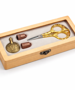 Alternative view of Kit de Costura Vintage Inspirado en la Giralda – Oro Brillante y Oro Viejo con Caja de Madera